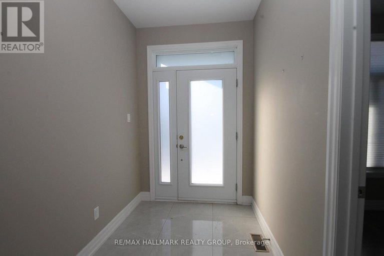 29203056/23-solara-private/clarencerockland-twp/clarence-rockland/ontario/K4K0K9_2