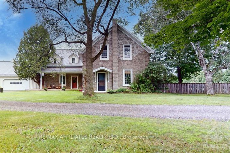 27267840/3301-3251-county-road-15-road/stones-corners/augusta/ontario/K6V5T2_1