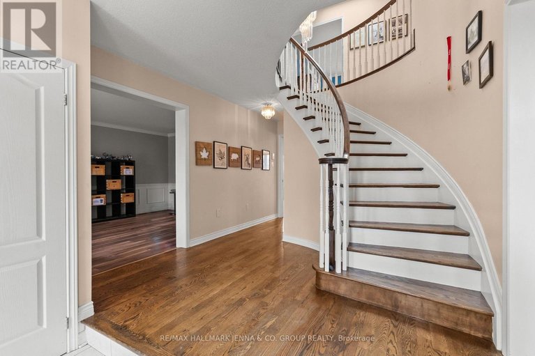 29601661/14-holly-ridge/stittsville-central/ottawa/ontario/K2S1C9_4