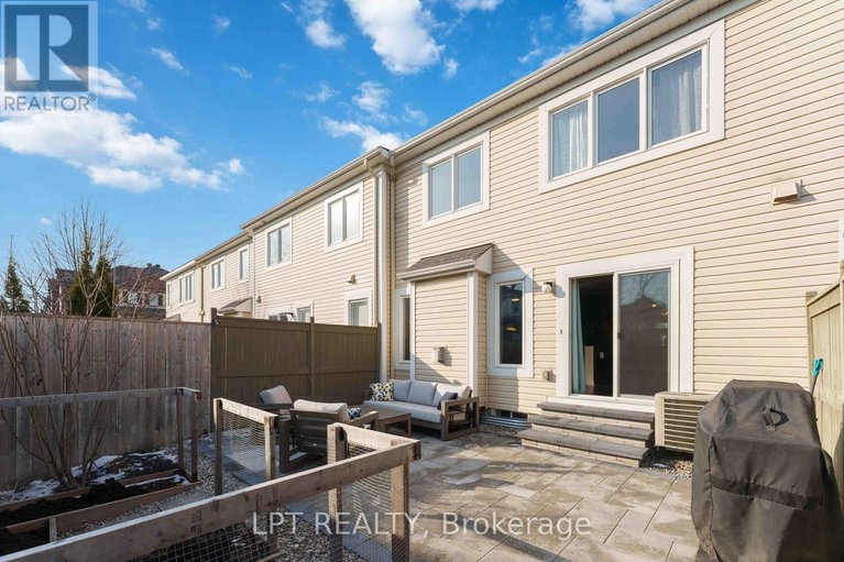 29586146/782-maloja-way/stittsville-north/ottawa/ontario/K2S1B9_23