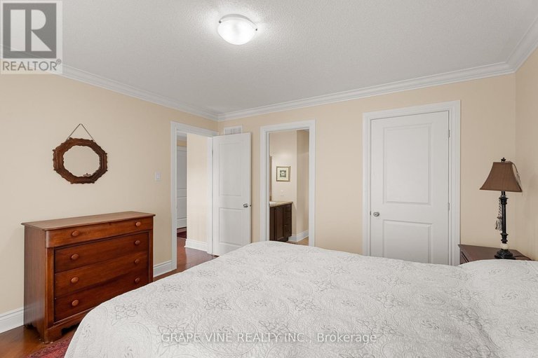 28599079/313-eckerson-avenue/stittsville-south/ottawa/ontario/K2S0K8_35