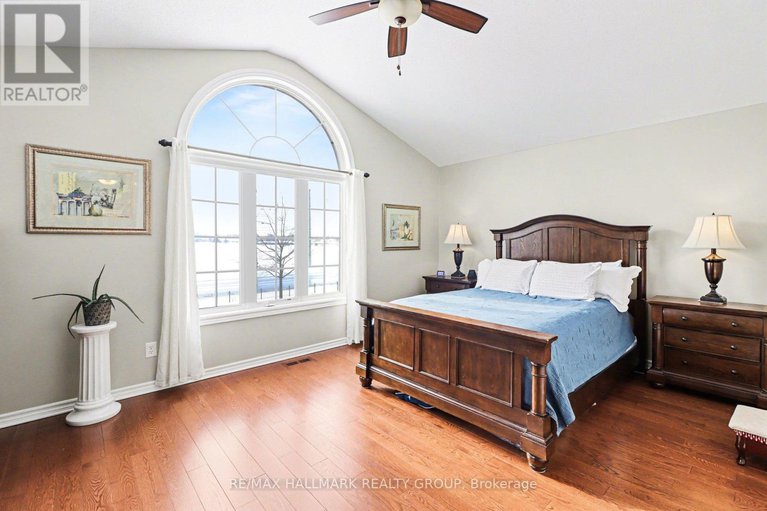 29357933/241-trail-side-circle/springridgeeast-village/ottawa/ontario/K4A5B5_18