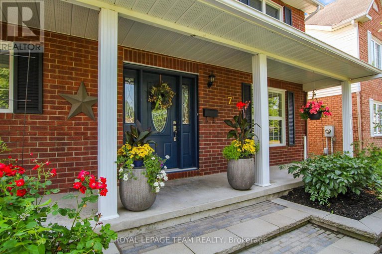 28617352/7-albury-crescent/stittsville-central/ottawa/ontario/K2S1G7_3