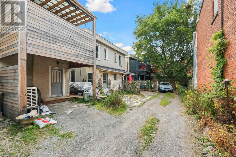 28774423/230-booth-street/west-centre-town/ottawa/ontario/K1R7J6_26