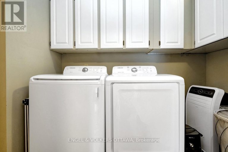 29301738/116-3445-uplands-drive/hunt-club/ottawa/ontario/K1V9N5_29