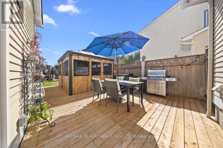 29671423/1837-windflower-way/chapel-hill/ottawa/ontario/K1C5Z8_37