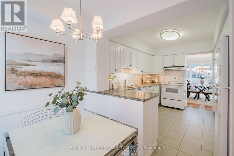 29608054/th2-300-queen-elizabeth-drive/glebe/ottawa/ontario/K1S3M6_5