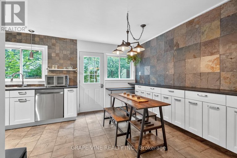 29077568/25-pacer-place/bridlewood/ottawa/ontario/K2M1B1_15