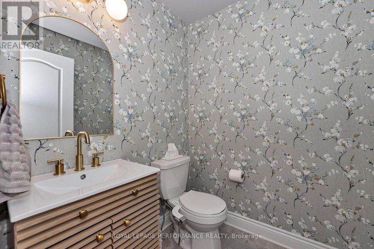 29145969/129-dion-avenue/town-of-rockland/clarence-rockland/ontario/K4K0M2_6