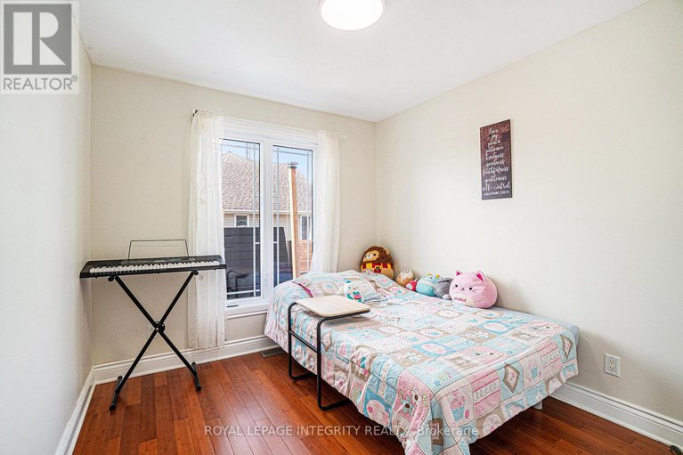 29409761/55-rowan-drive/morrisburg/south-dundas/ontario/K0C1X0_15