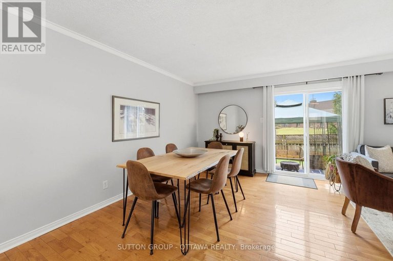 29617710/3907e-old-richmond-road/arbeatha-park/ottawa/ontario/K2H8T8_13