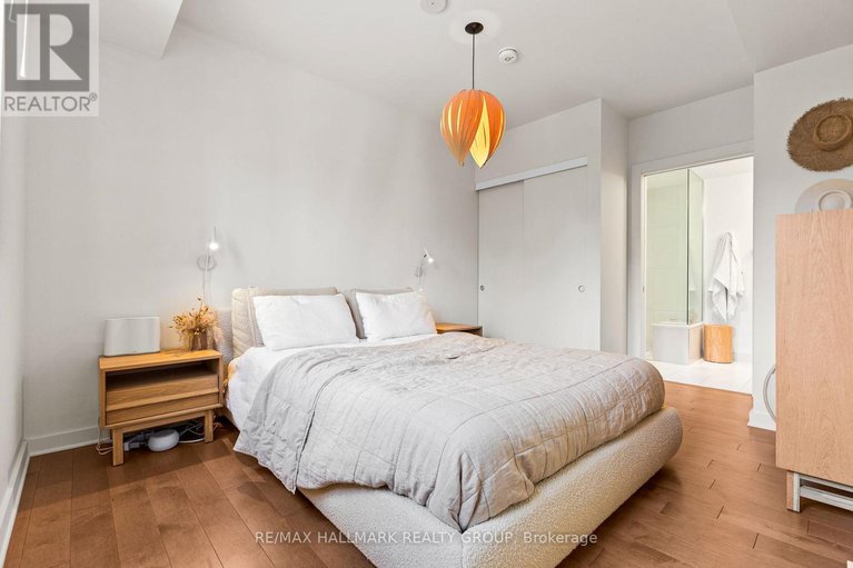 29444670/207-135-barrette-street/vanier/ottawa/ontario/K1L7Z9_43