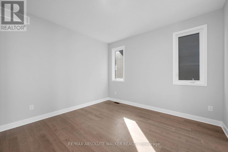 28939980/584-paakanaak-avenue/blossom-parkkemp-parkfindlay-creek/ottawa/ontario/K1X0J6_9