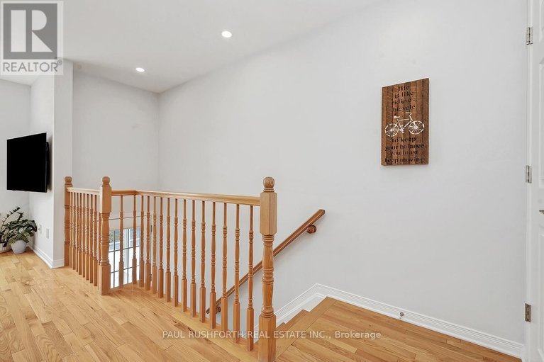 29651797/137-fordham-private/central-park/ottawa/ontario/K2C4G5_3