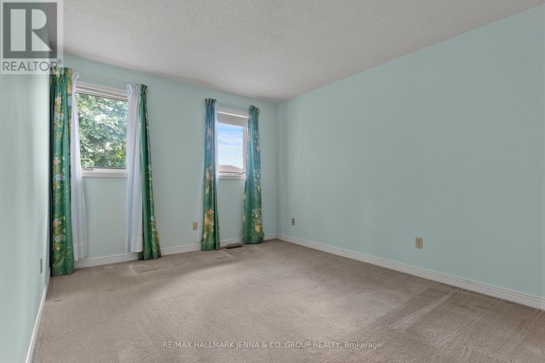 28694568/28-pine-bluff-trail/stittsville-central/ottawa/ontario/K2S1E1_23