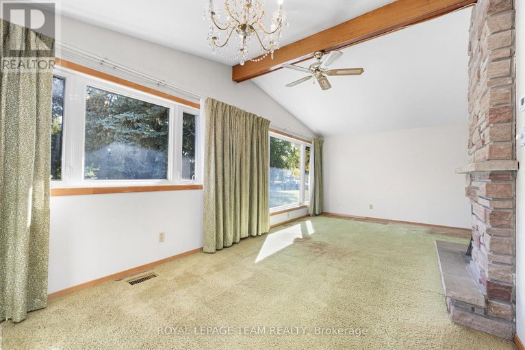 28874346/660-sandra-avenue/elmvale-acres/ottawa/ontario/K1G2Z8_14