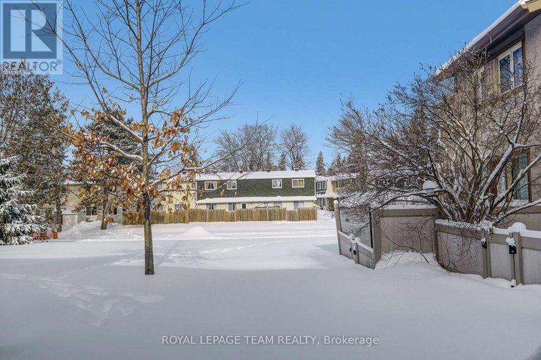 29338686/35-2027-stonehenge-crescent/pineview/ottawa/ontario/K1B4N7_21