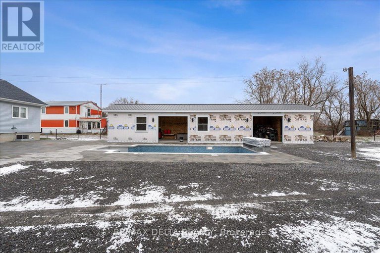 28215127/213-longueuil-street/lorignal/champlain/ontario/K0B1K0_26
