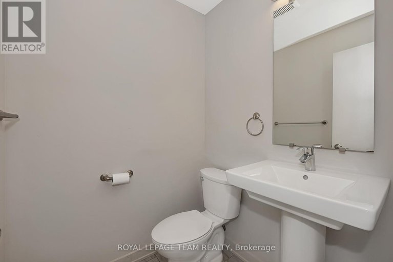 28811233/522-borbridge-avenue/riverside-southgloucester-glen/ottawa/ontario/K4M0H9_19