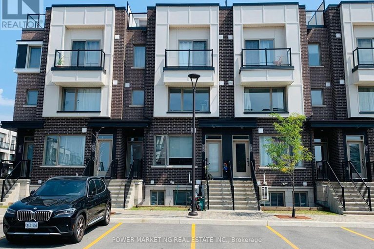 29450663/641-makwa-private/cfb-rockcliffe-and-area/ottawa/ontario/K1K5A4_1