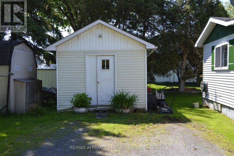 28411121/20930-derrig-road/south-glengarry-lancaster-twp/south-glengarry/ontario/K0C1N0_6