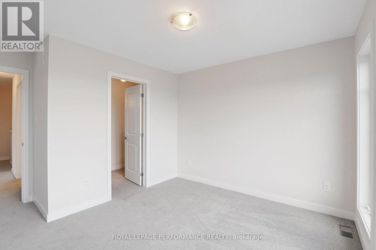 29146990/1220-flycatcher-private/blossom-parkkemp-parkfindlay-creek/ottawa/ontario/K1X0M7_24