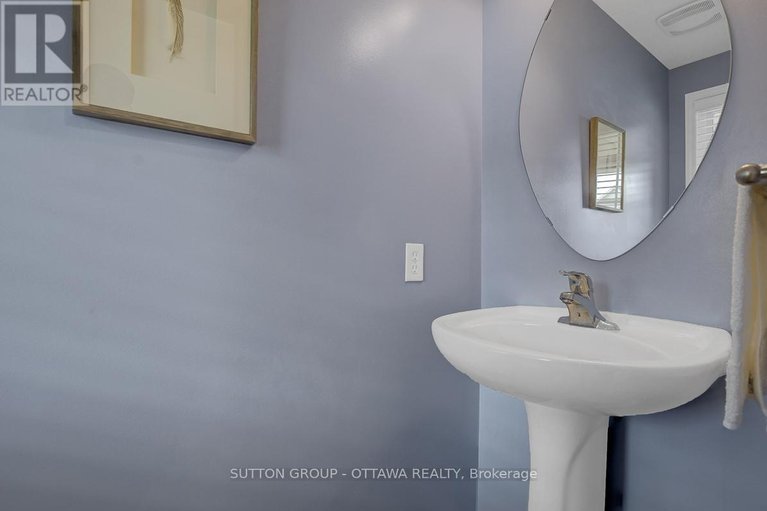 29525855/124-cedardown-private/stonebridge/ottawa/ontario/K2J0W2_4