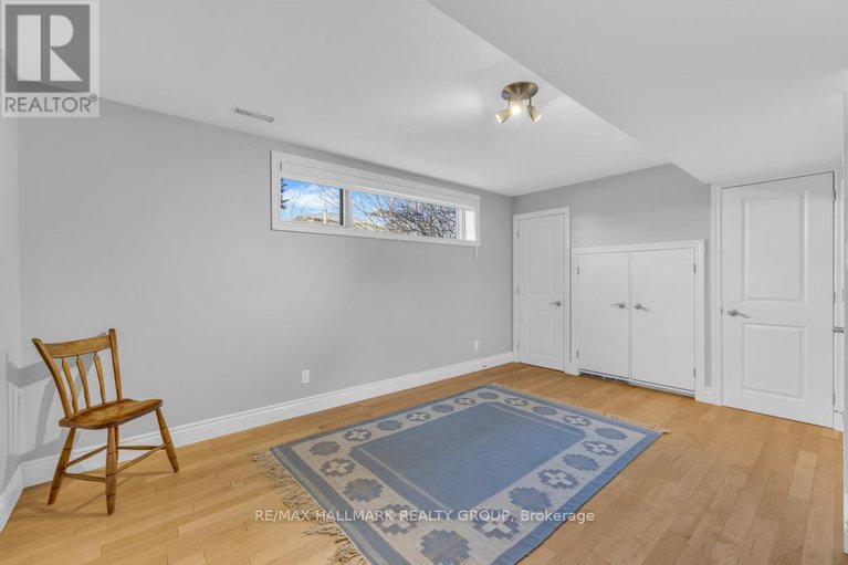 29420428/655-mansfield-avenue/laurentianview/ottawa/ontario/K2A2T5_26