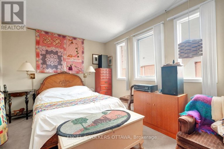 28836978/6-stockport-private/ottawa-centre/ottawa/ontario/K2P2J3_22