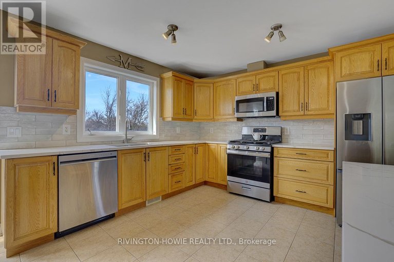 29624951/55-creek-drive/fitzroy/ottawa/ontario/K0A1X0_12