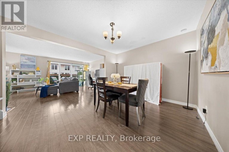 29599647/d-284-dalehurst-drive/tanglewood/ottawa/ontario/K2G4J5_14