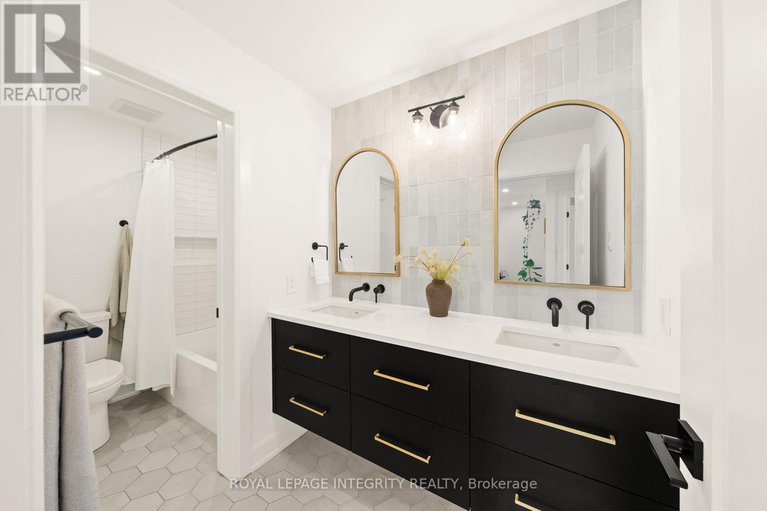 29407569/276-clare-street/westborohampton-park/ottawa/ontario/K1Z7E3_26