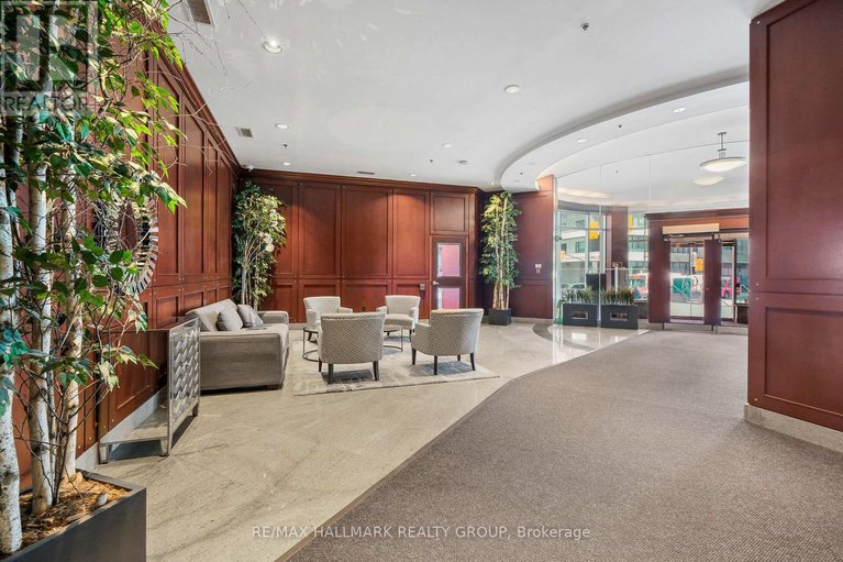 29651498/2404-234-rideau-street/sandy-hill/ottawa/ontario/K1N0A9_5