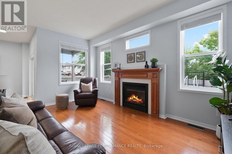 28796895/1038-fieldfair-way/notting-hillsummerside/ottawa/ontario/K4A0E2_16