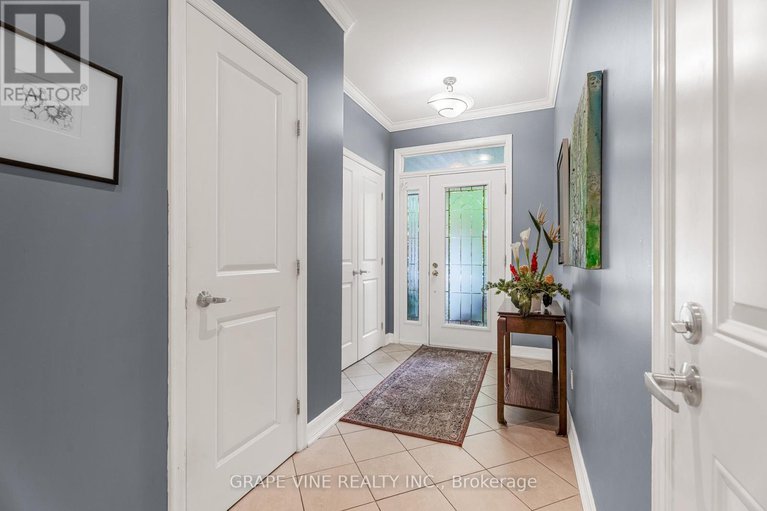 28366149/709-melbourne-avenue/laurentianview/ottawa/ontario/K2A1X4_8