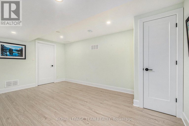 28536518/101-brookberry-crescent/north-grenville-twp-kemptville-south/north-grenville/ontario/K0G1J0_25