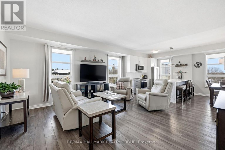 29392993/404-215-titanium-private/convent-glen-north/ottawa/ontario/K1C0B7_6