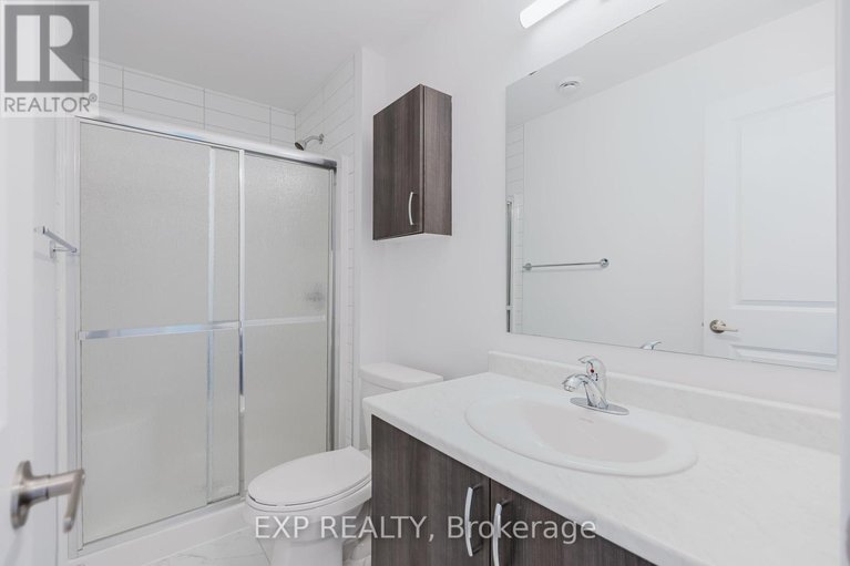 28635776/603-silhouette-private/cedargrovefraserdale/ottawa/ontario/K2J4S3_17