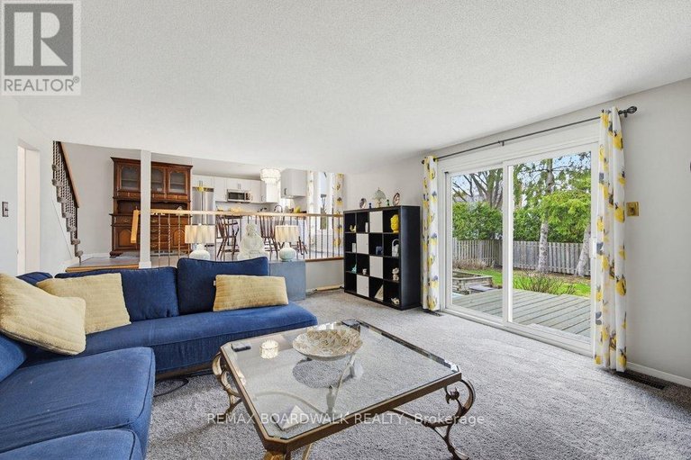 29646325/1703-fieldstone-crescent/convent-glen-south/ottawa/ontario/K1C1R6_18