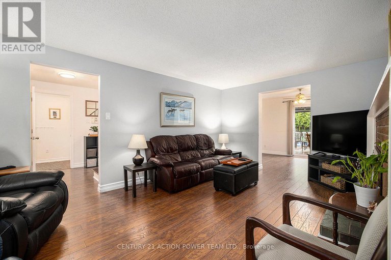 28389269/1829-cloverlawn-crescent/beacon-hill-south/ottawa/ontario/K1J6V6_10
