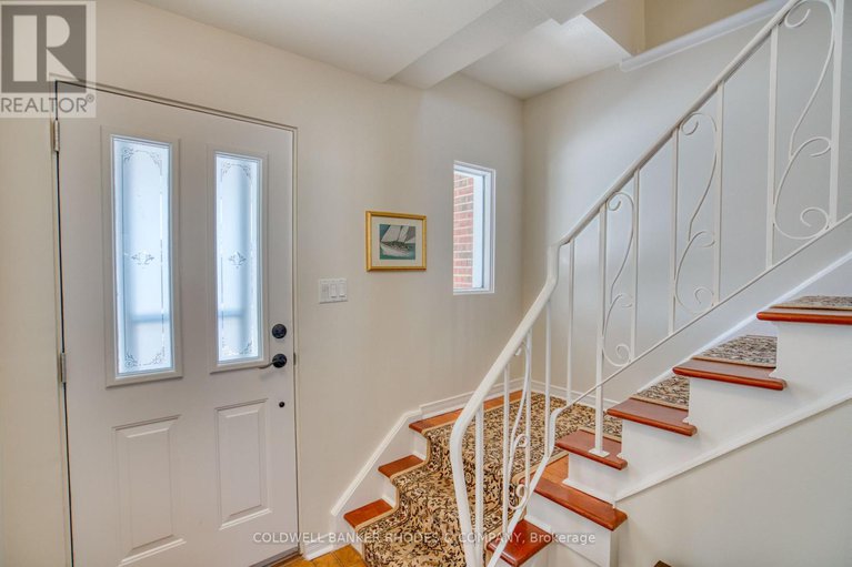 29327357/1947-conrad-avenue/urbandale-acres/ottawa/ontario/K1H6V7_5