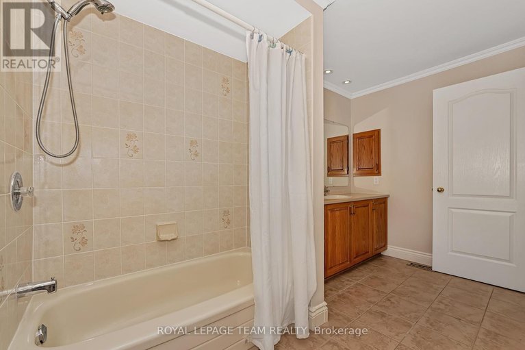 28522928/87-dalecroft-crescent/centrepointe/ottawa/ontario/K2G5V8_18