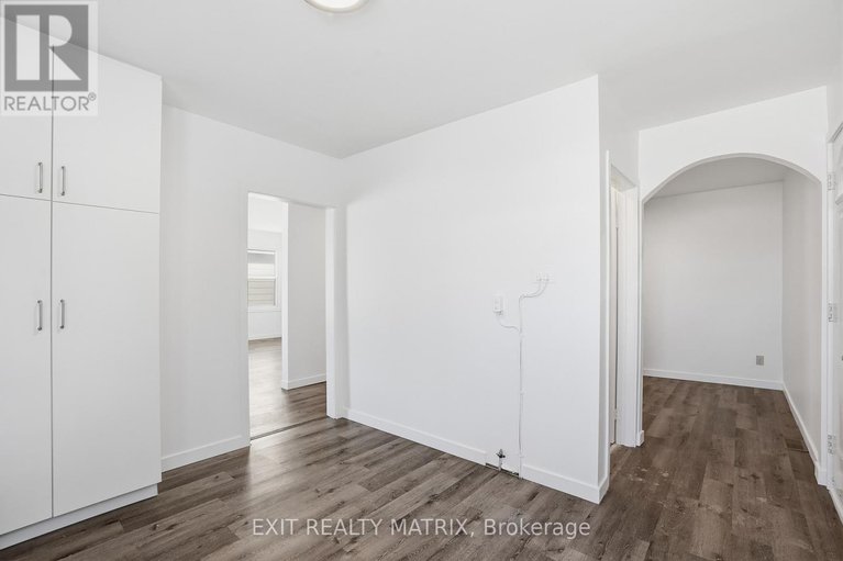 29373257/5811-highway-34-road/vankleek-hill/champlain/ontario/K0B1R0_11