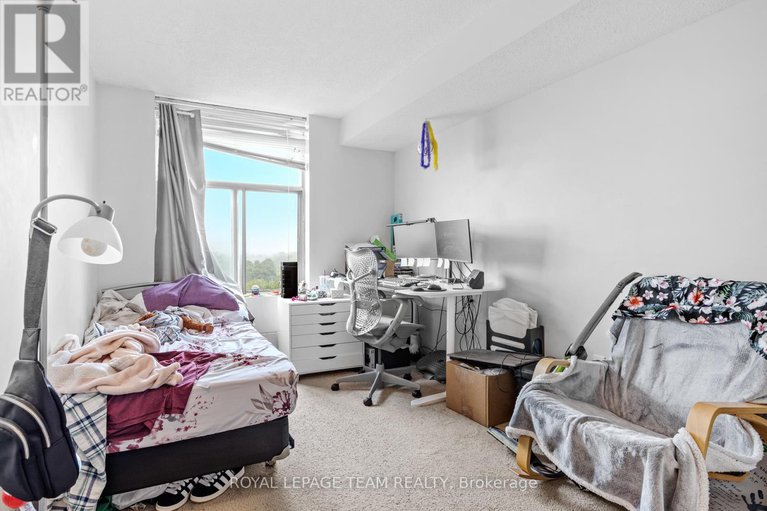 28484089/1111-2759-carousel-crescent/emerald-woodssawmill-creek/ottawa/ontario/K1T2N5_17