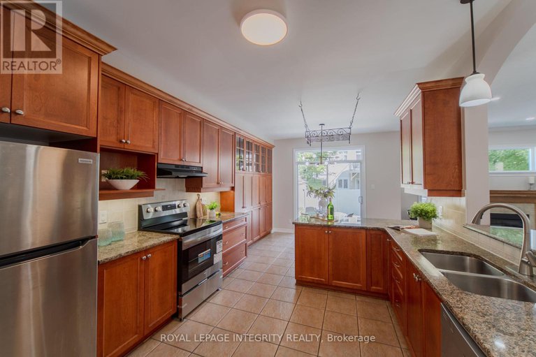 28879504/141-steeple-chase-drive/bridlewood/ottawa/ontario/K2M2Z5_18