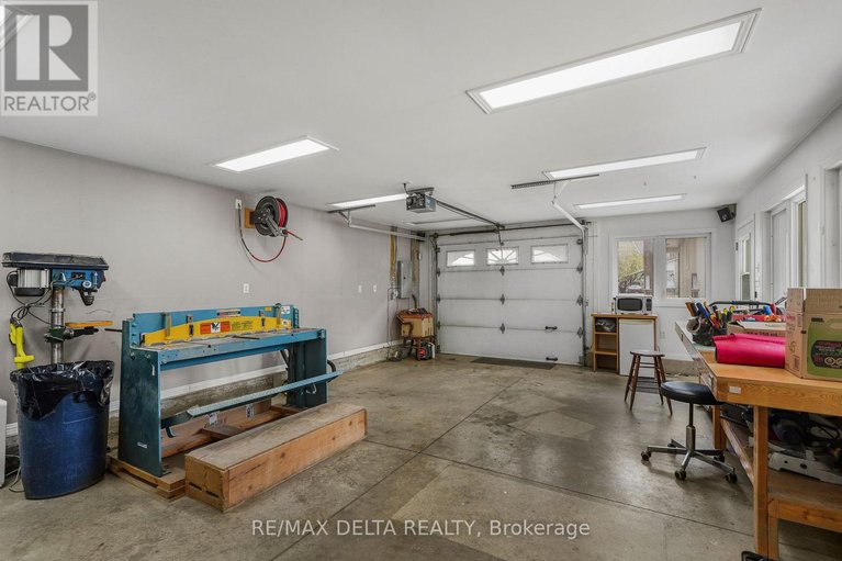 29645409/2567-cleroux-crescent/blackburn-hamlet-south/ottawa/ontario/K1W1B6_29