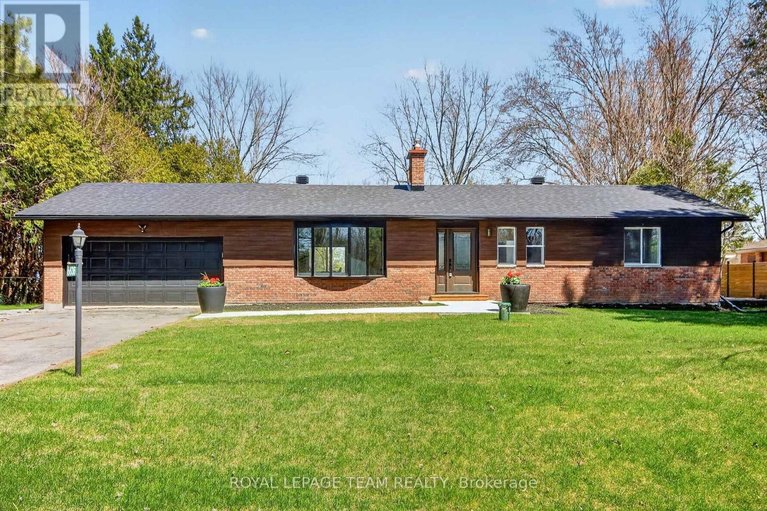29688254/6636-marina-drive/manotick-south-to-roger-stevens/ottawa/ontario/K4M1B3_1