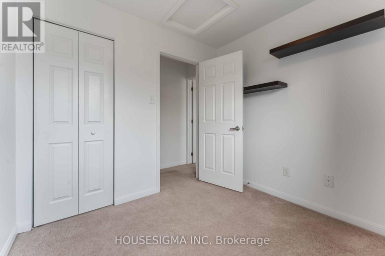 28698306/758-sanibel-private/westcliffe-estates/ottawa/ontario/K2H0A8_29