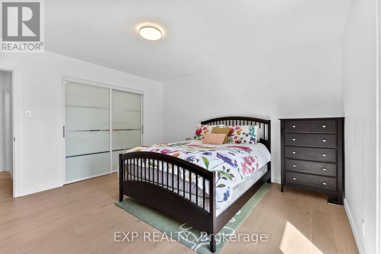 28804203/1502-farnsworth-avenue/alta-vista/ottawa/ontario/K1H7C3_28