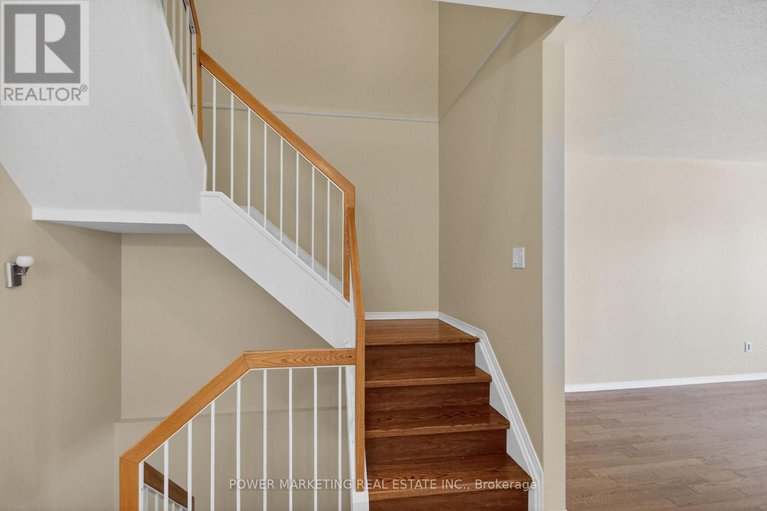 29154682/6410-sablewood-place/chapel-hill/ottawa/ontario/K1C7L7_44